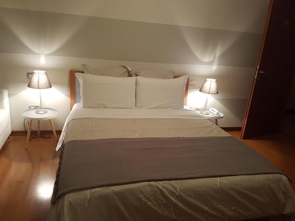 Hotel Moniga Desenzano del Garda Kültér fotó